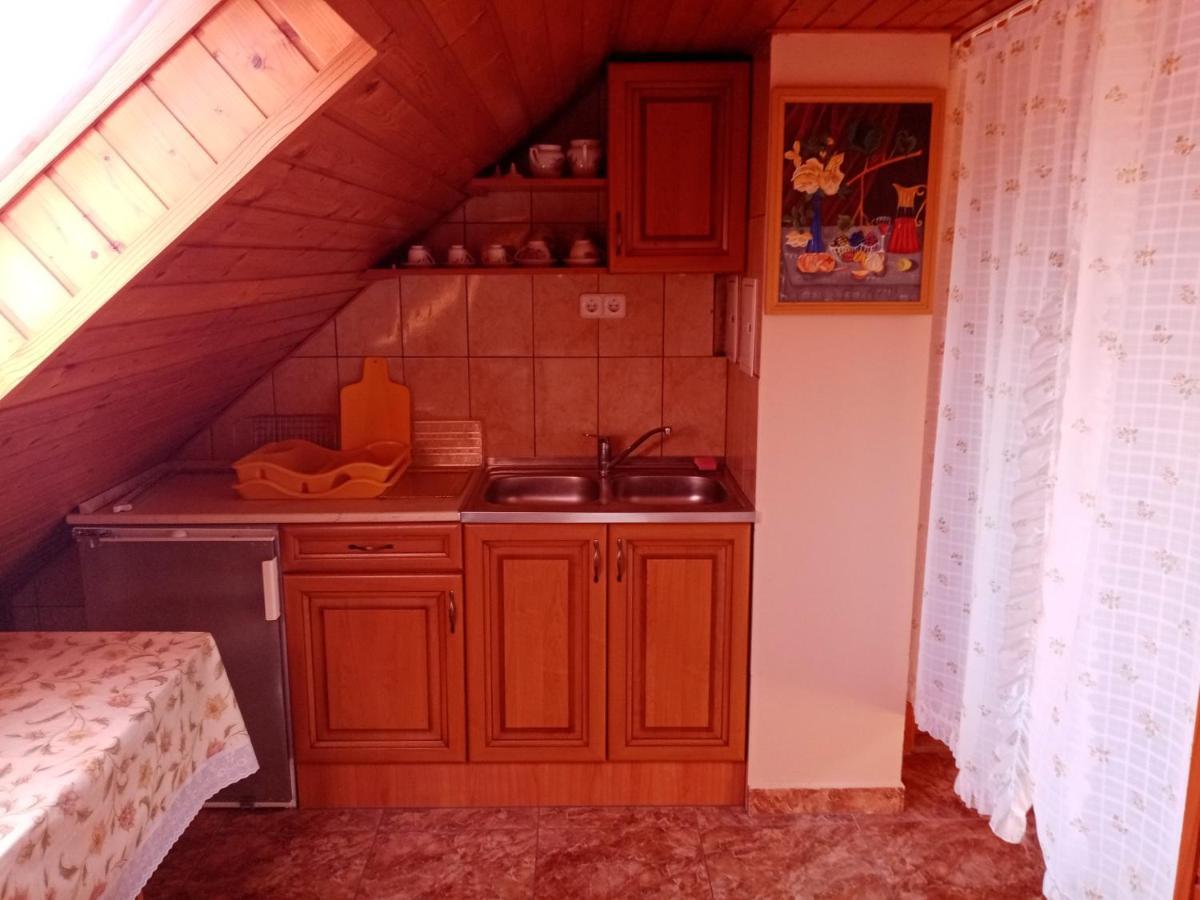 Jazmin-Szieszta Apartmanhaz Balatonfuered Exterior photo